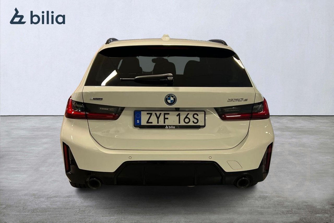 BMW 330e xDrive Touring