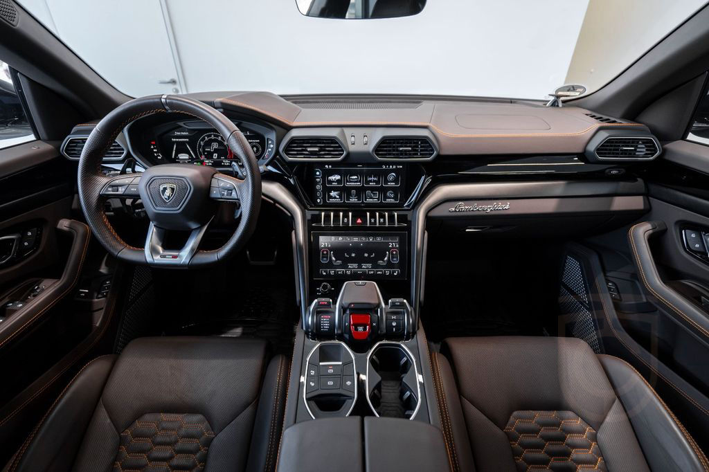 Lamborghini Urus S | Akrapovič | Full Spec