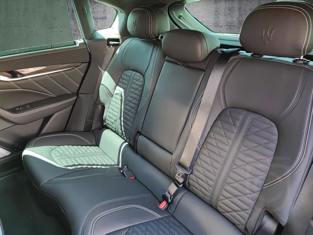 Maserati Levante Trofeo **Fuori-Serie*Zest Orange*Lime*