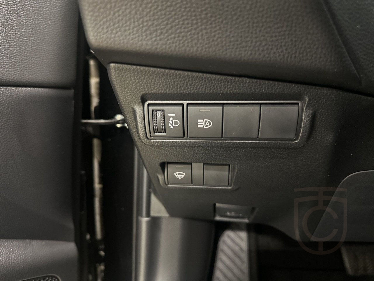 Toyota Corolla Cross  1,8 HYBRID ACTIVE