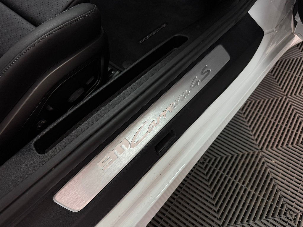 Porsche 911 992 Carrera 4S