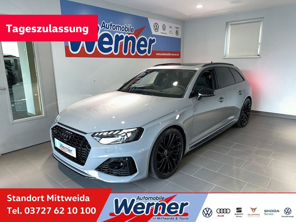 Audi RS 4 Avant 450PS Black PanoDach B&O HUD
