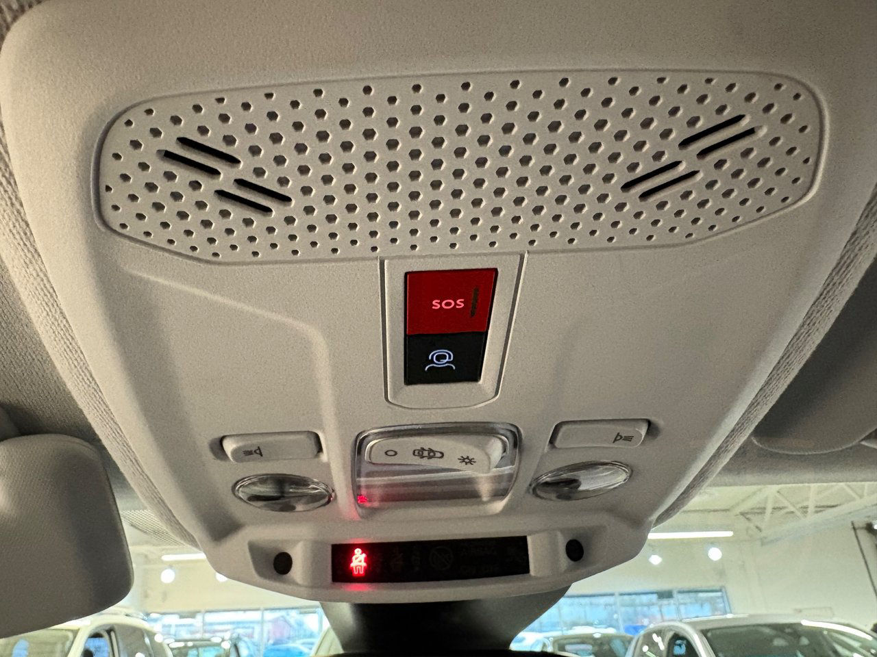 Peugeot 208 ALLURE 1.2 PT100 360kamera