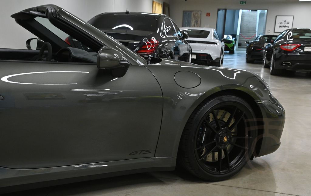 Porsche 911 Carrera GTS Cabrio PDK Modell 992
