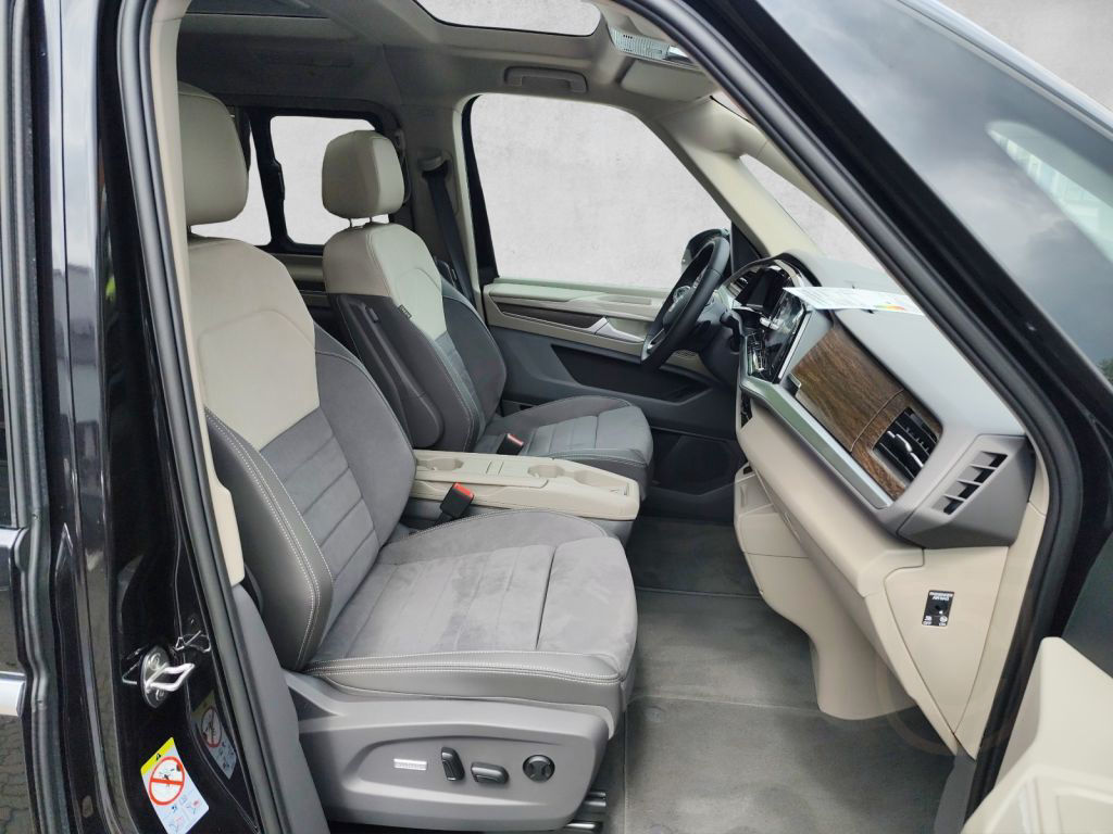 Volkswagen Multivan LÜ DSG Style Sthzg. Pano el.Sitze Navi