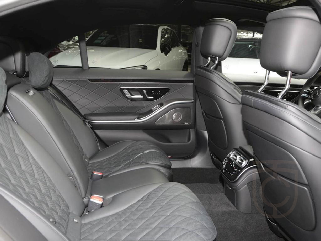 Mercedes-Benz S 580 e lang AMG Night Panorama Multikontursitze