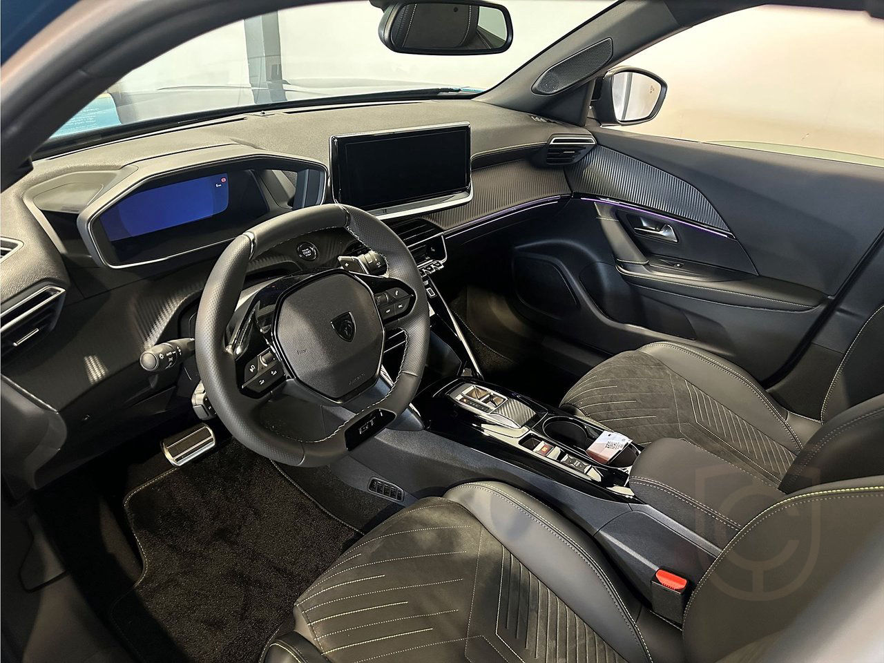 Peugeot 2008 GT Hybrid