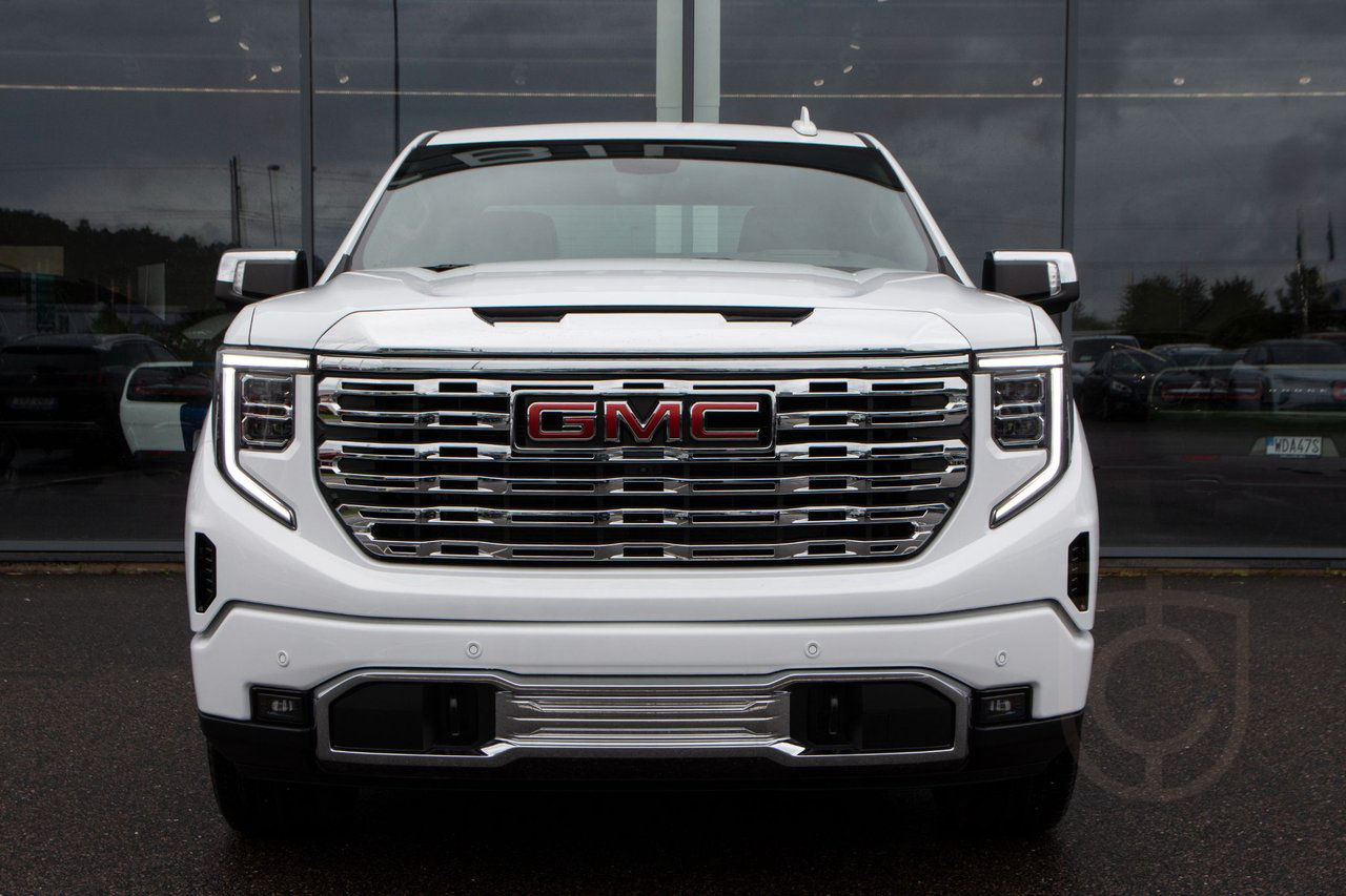 GMC Sierra 1500 6.2 V8 4WD Hydra-Matic E85