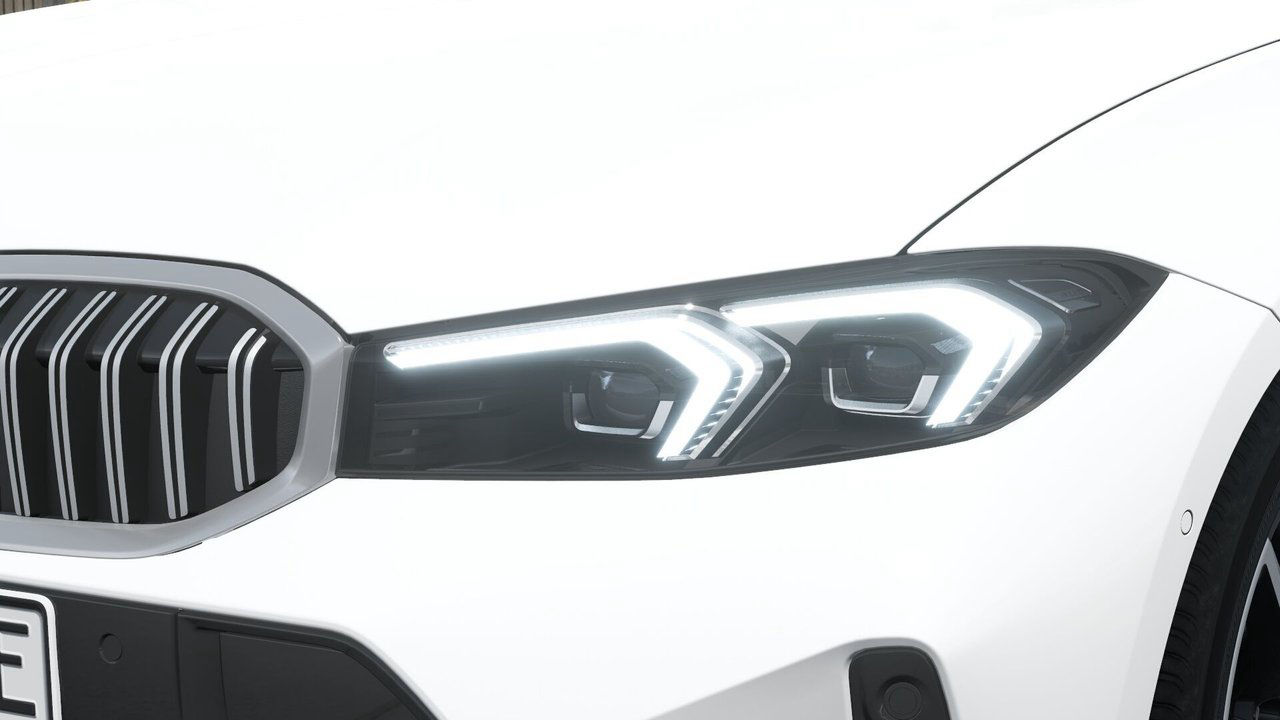 BMW 330e xDrive Touring M Sport Active Ed