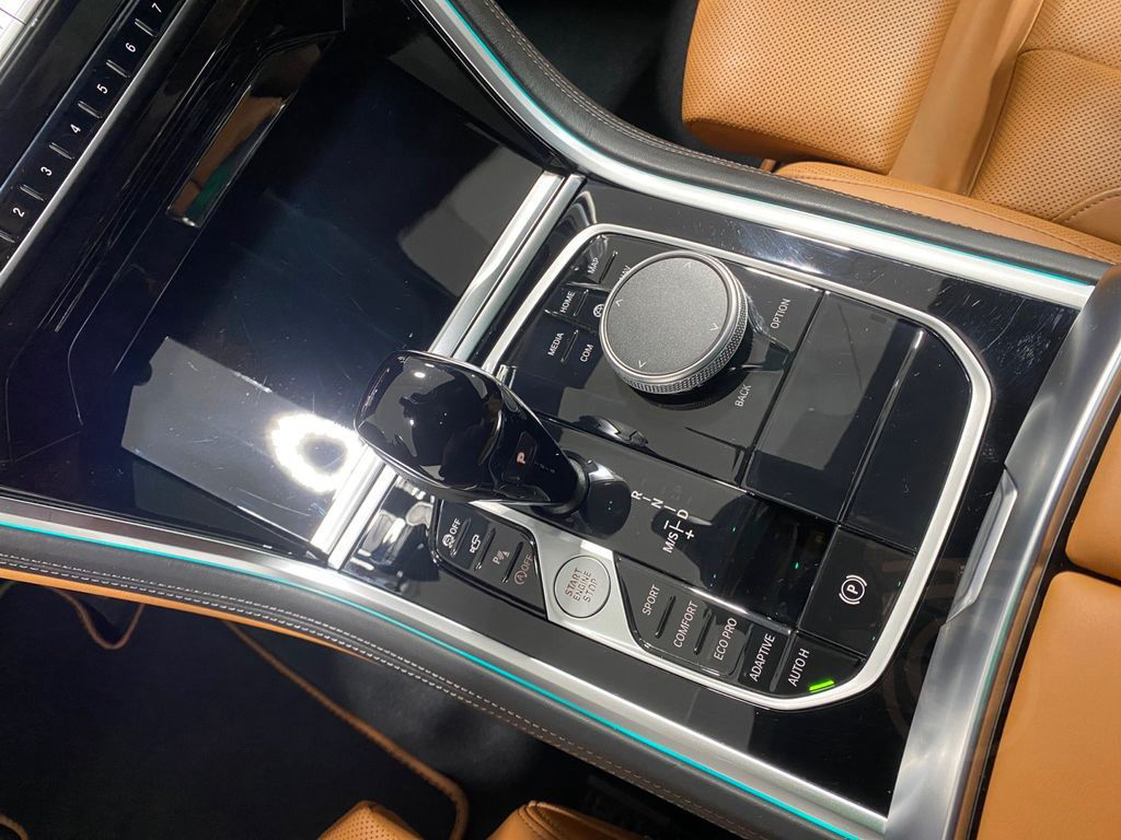 BMW M850i Coupe xDrive Laser Har/Kar HuD SIZBL SOFCL