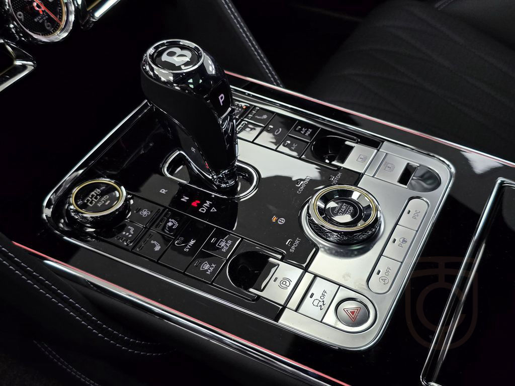 Bentley Flying Spur S V8*Mulliner*NAIM*Cambrian Grey*