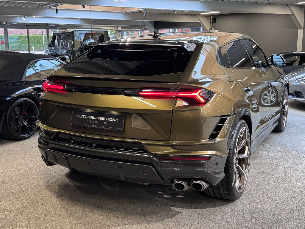 Lamborghini Urus Performante