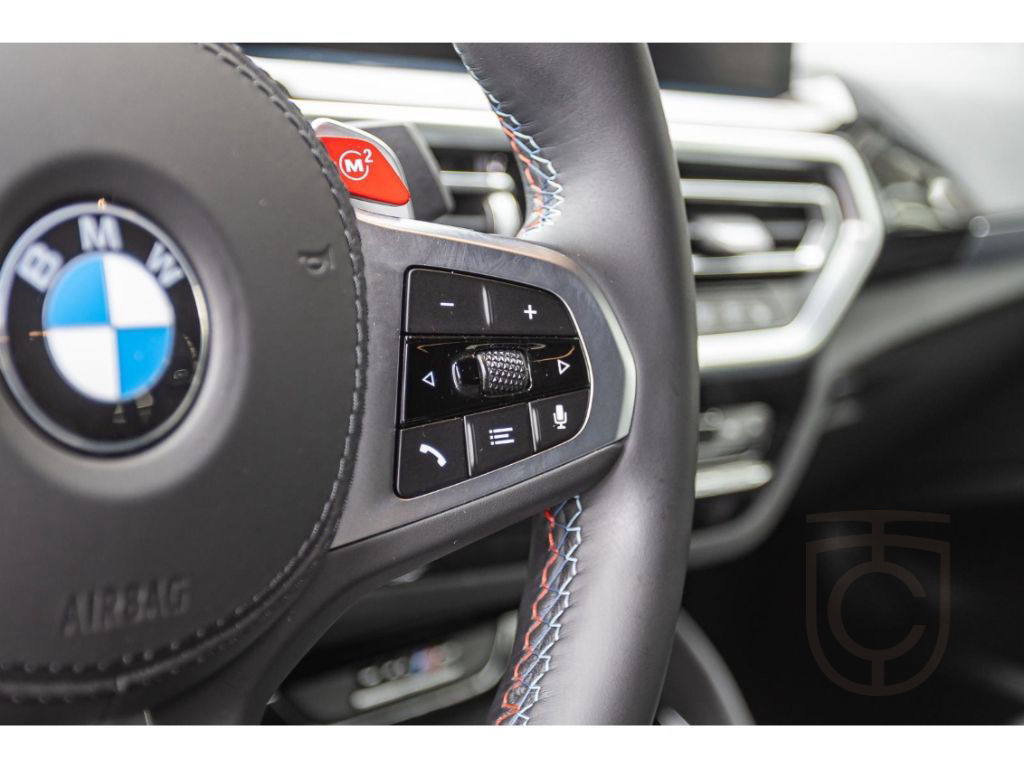 BMW X4 M +Navi+HUD+LED+RFK+Leder+e-Sitze+PDCv+h+DAB