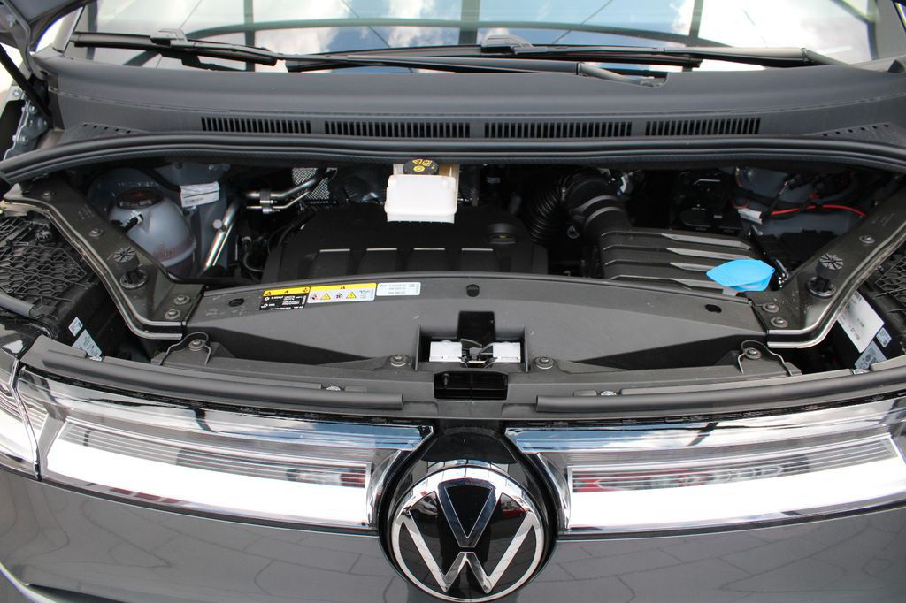 Volkswagen T7 Multivan 2.0 TDI SCR DSG LÜ Edition Life RFK