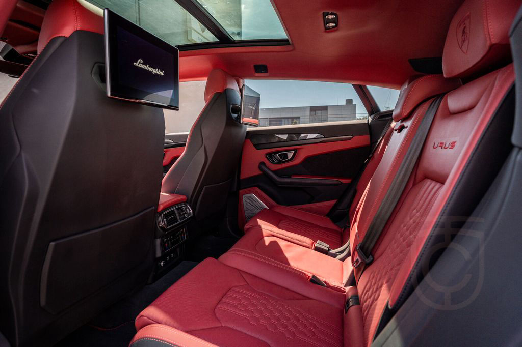 Lamborghini Urus S Carbon*Pano*B&O*el.AHK*TV*HUD*AdPersonam*