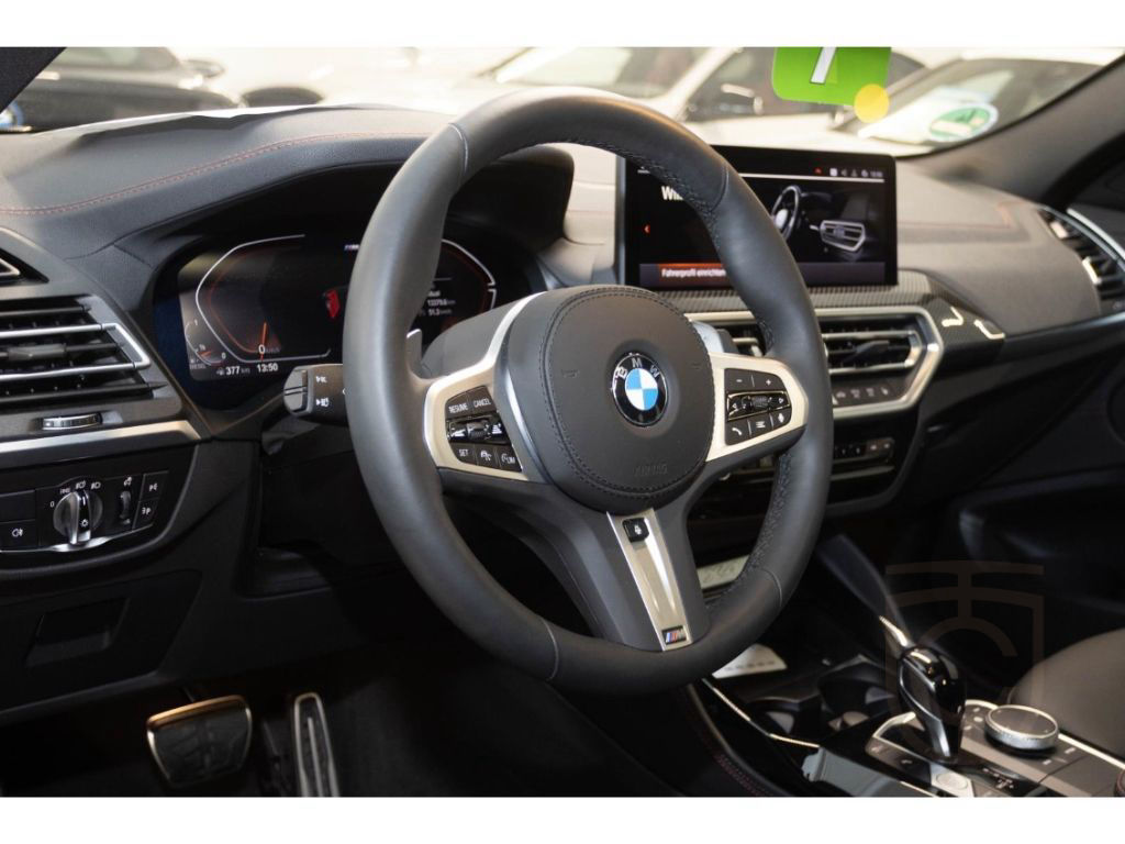 BMW X4 xDrive30dMSport+AHK+Panorama+HUD+Leder+StandH