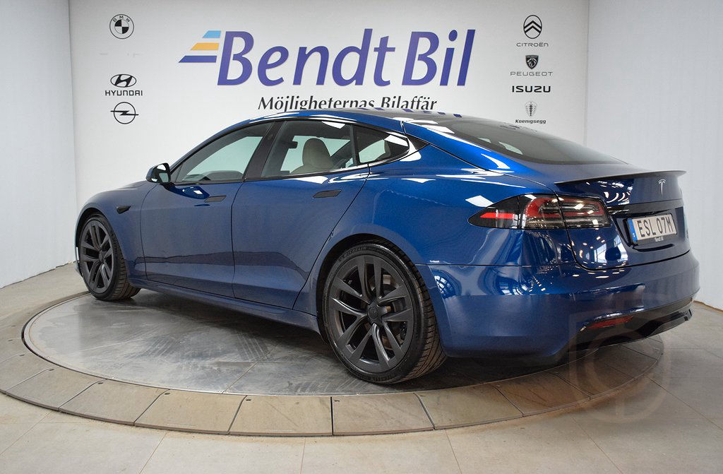Tesla Model S Plaid