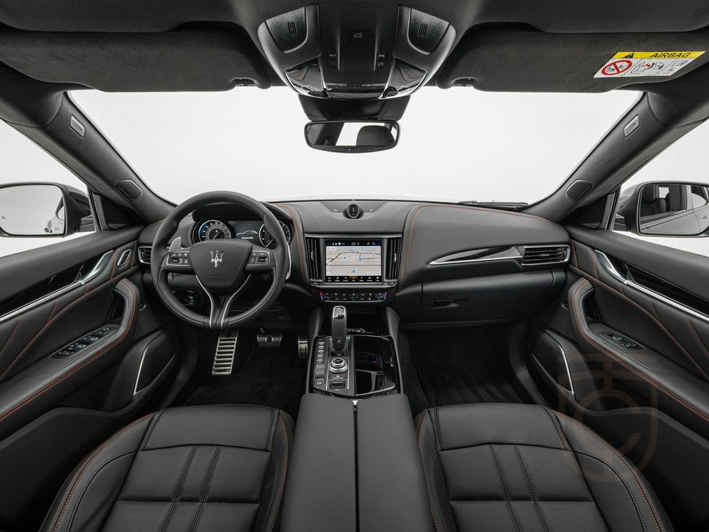 Maserati Levante Modena S ULTIMA TAGESZULASSUNG AKTION