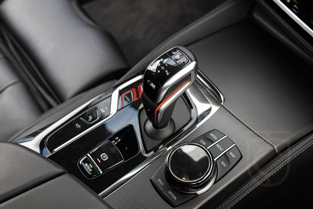 BMW M5.comp|warranty28|full|B&W|softcl|carbon|TV