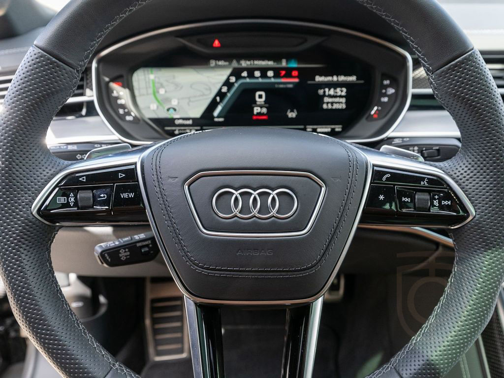 Audi S8 4.0 TFSI quattr Navi Matrix StandHz Pano 360°