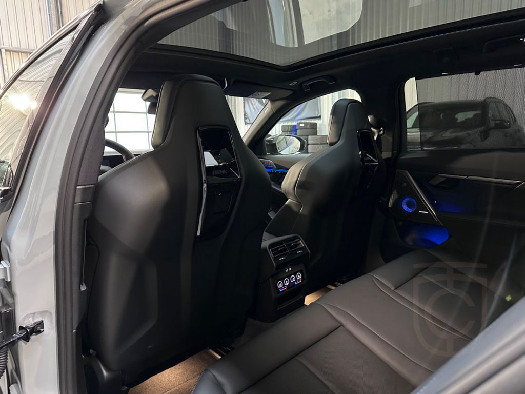 BMW M5 Plug-In Hybrid xDrive TOURING*PANO*AHK*CARBON
