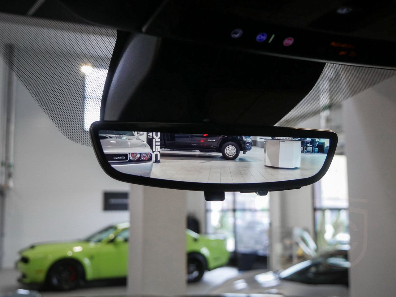 Chevrolet Suburban High Country DELUXE V8