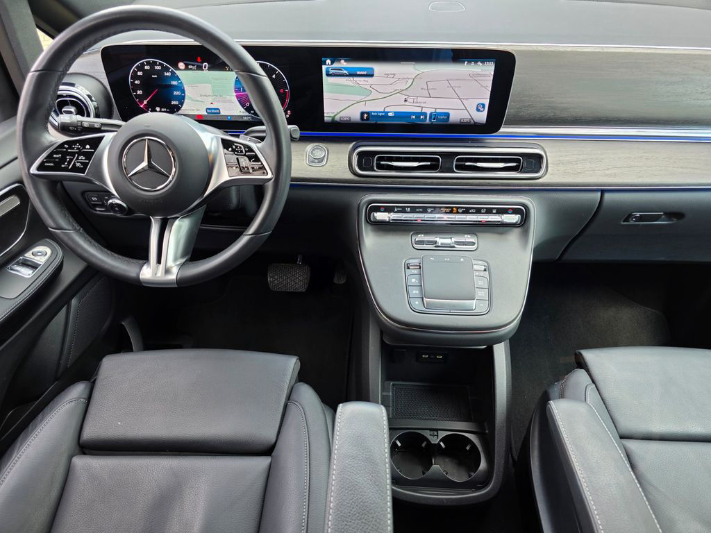 Mercedes-Benz V 300 d AVANTGARDE extralang 8-Sitzer/ Kamera