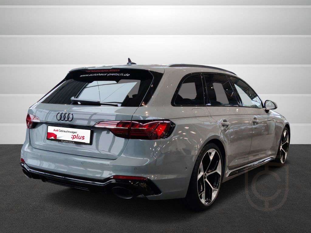 Audi RS4 Avant quattro tiptronic RS competition plus