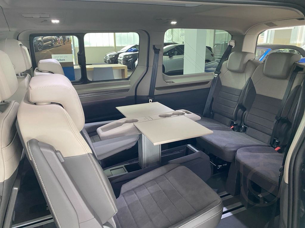 Volkswagen Multivan 2,0 TDI LÜ DSG*Nav*AHK*Pano*StHz*IQ.Lig