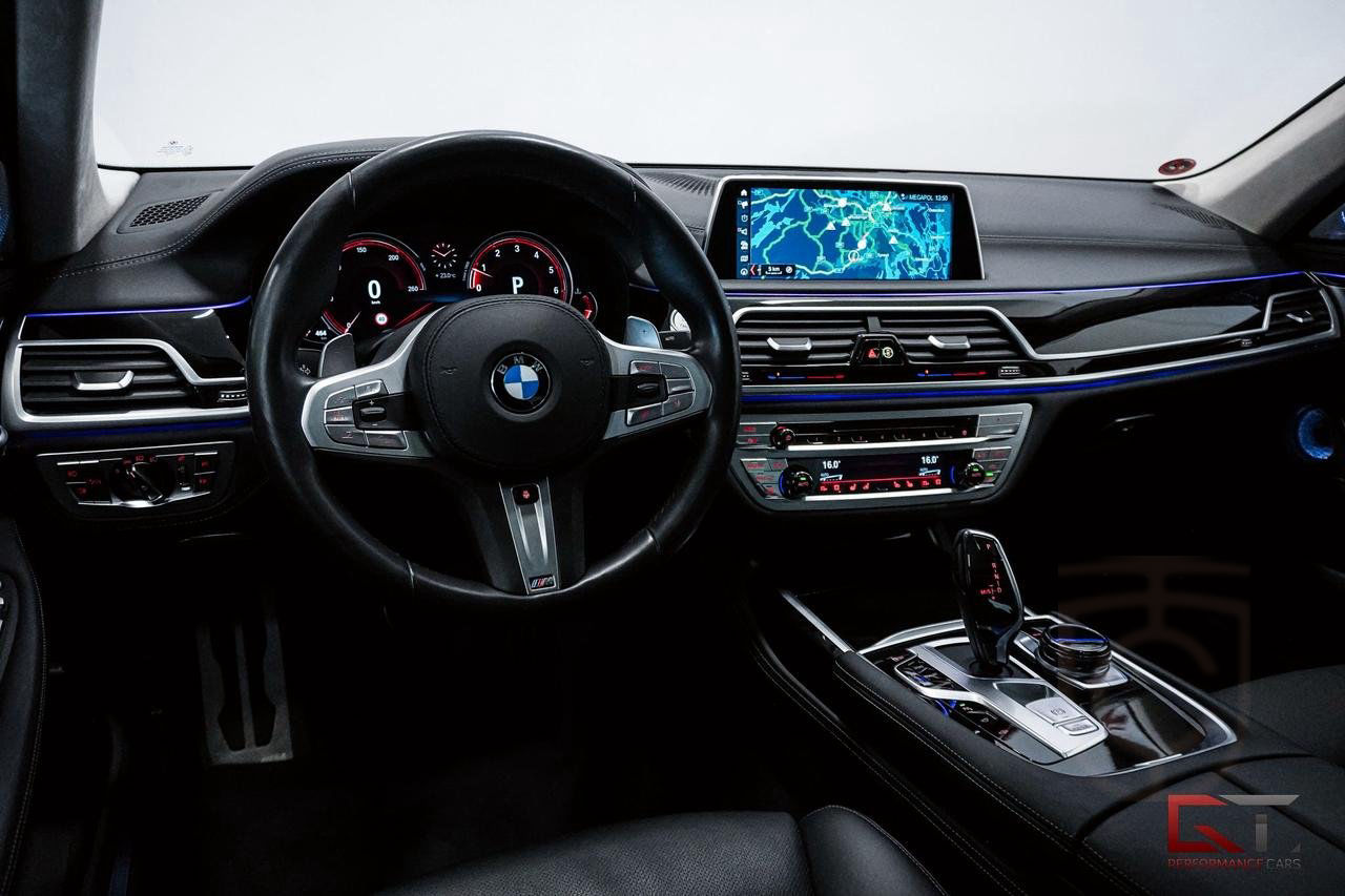 BMW 750 Navi HuD B&W Night Vision 1 Ägare