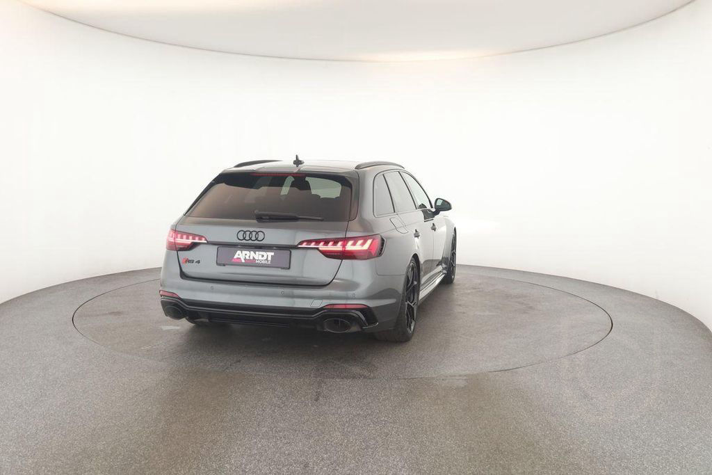 Audi RS4 Avant competition+ Matrix Pano Nav BangO Kam