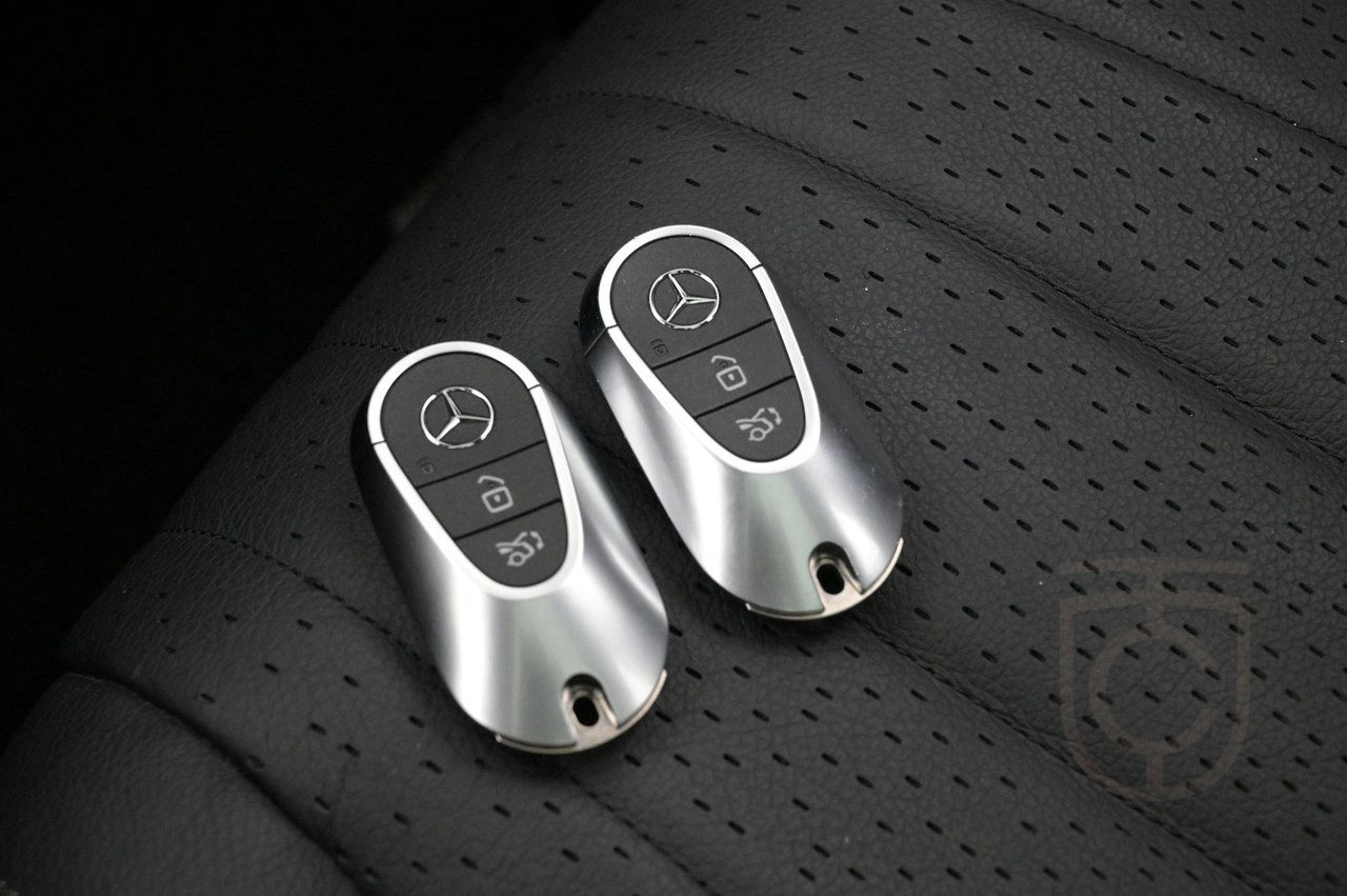 Mercedes-Benz EQE SUV 500 4MATIC AMG Pano Burmester HUD BSM