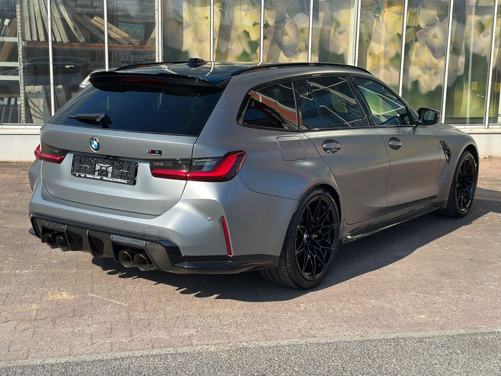 BMW M3 Touring xDrive Competition Frozen Grey Carbon