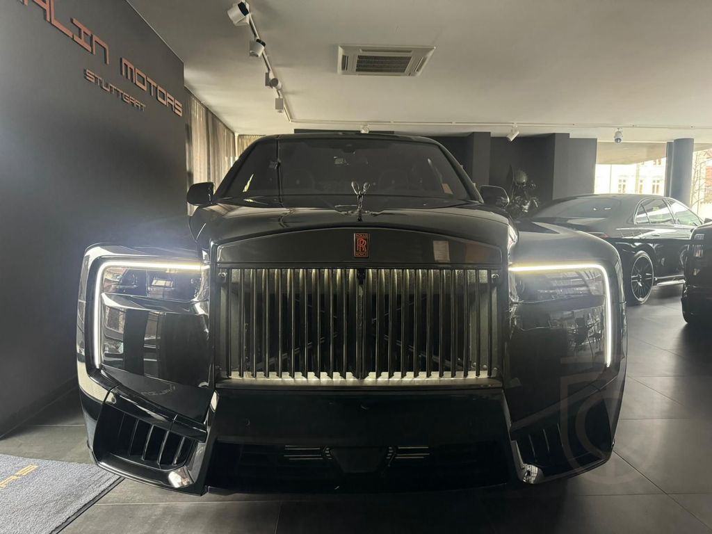 Rolls-Royce Cullinan II /STARLIGHT/23"/BESPOKE/BLACKCHROME