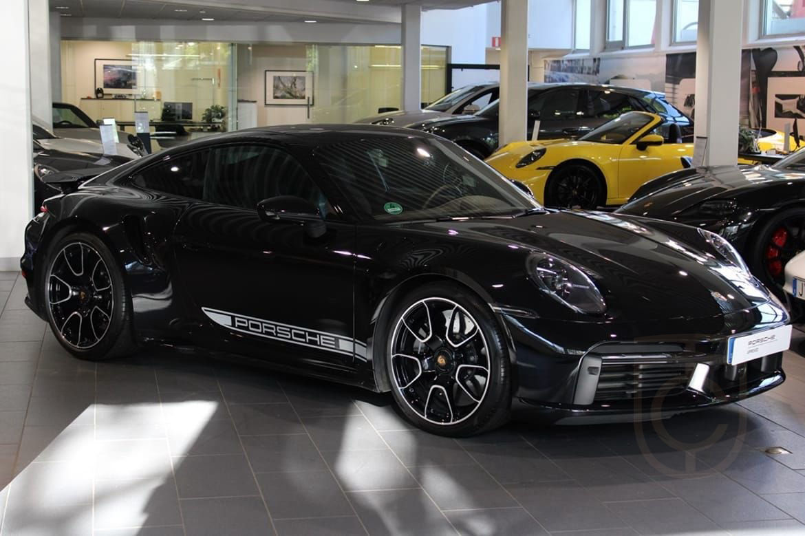 Porsche 911 Turbo S 992
