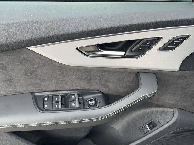 Audi SQ7 4.0TFSI quattro Matrix LED Scheinwerfer, Nav