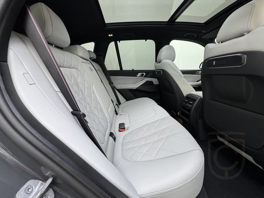BMW X5 xDr30d M Sport Pro 22Zoll Luftfeder ACC 360°