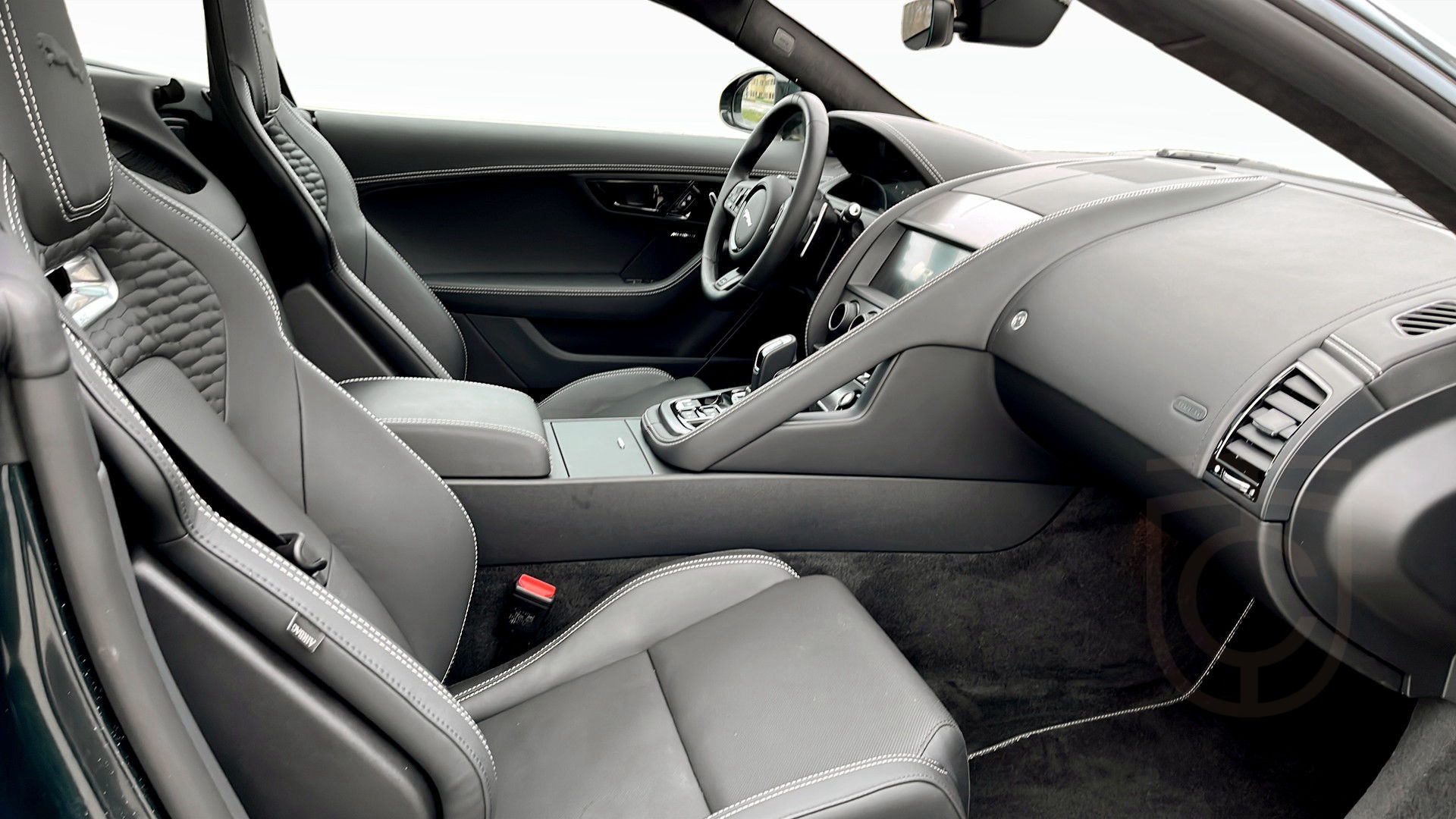 Jaguar F-Type R