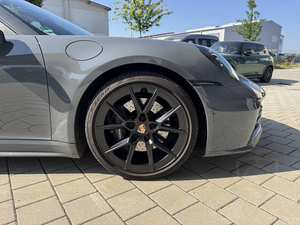 Porsche 992 Cabriolet *EXCLUSIVE MANUFAKTUR* FACELIFT
