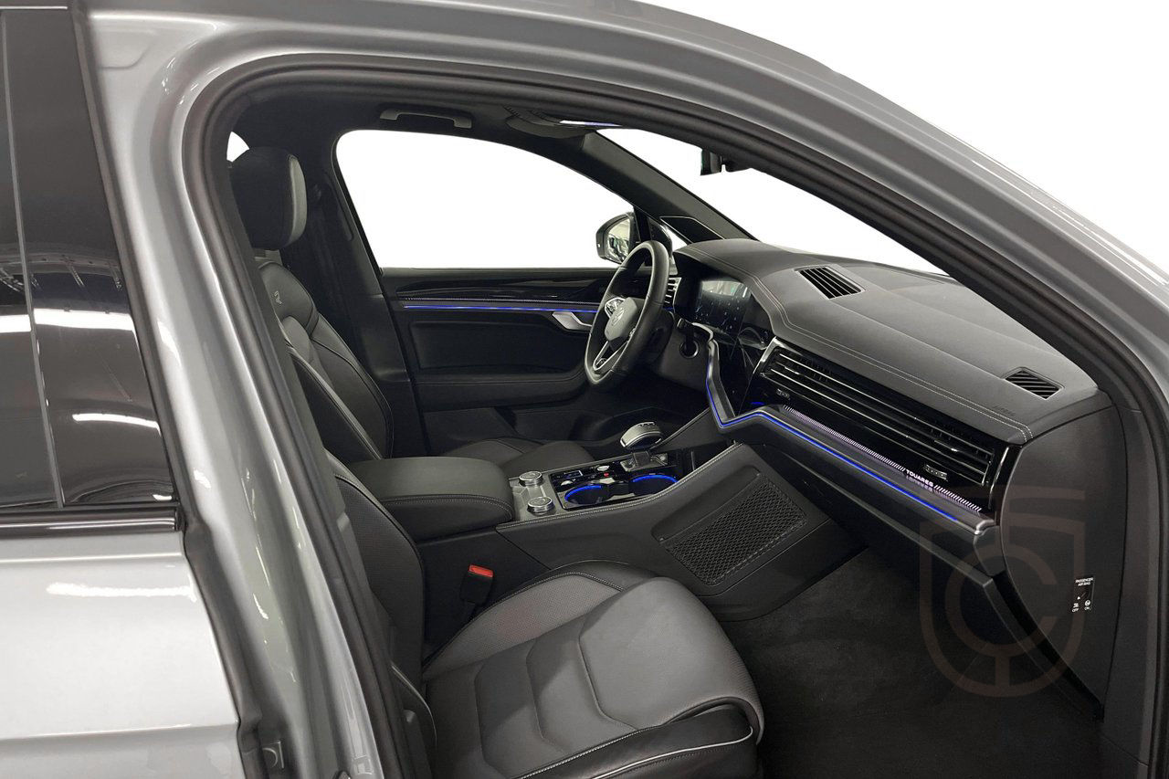 Volkswagen Touareg TDI 4M - R-Line Black Style,