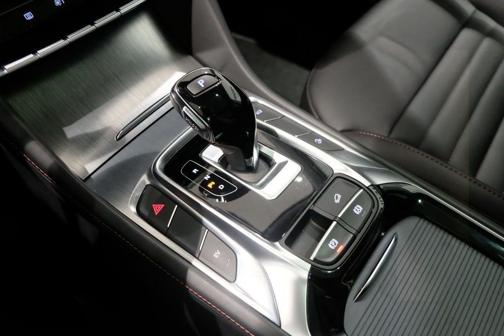 MG EHS LUXURY MY21