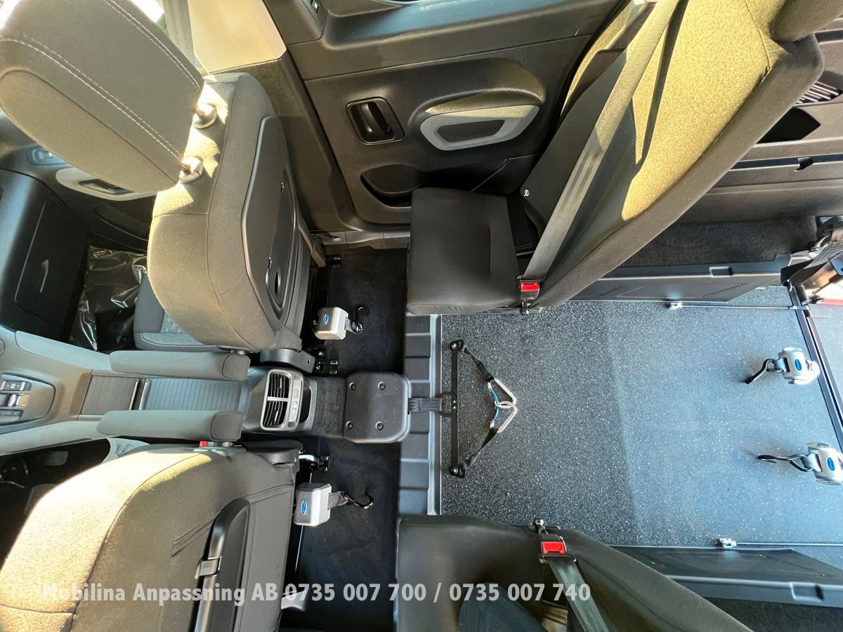 Peugeot Rifter Handikappanpassad Rullstolsbil