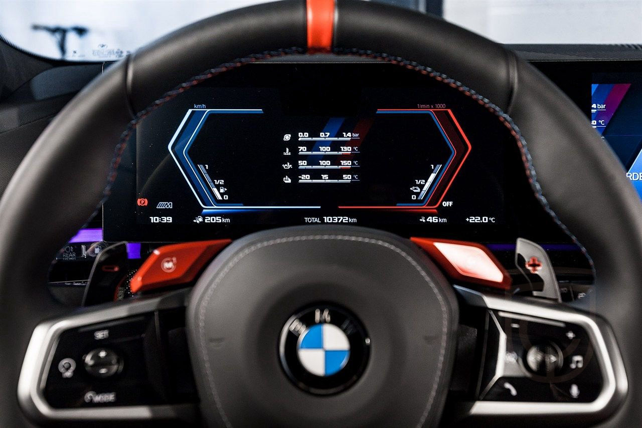 BMW M5 Touring Fullutrustad