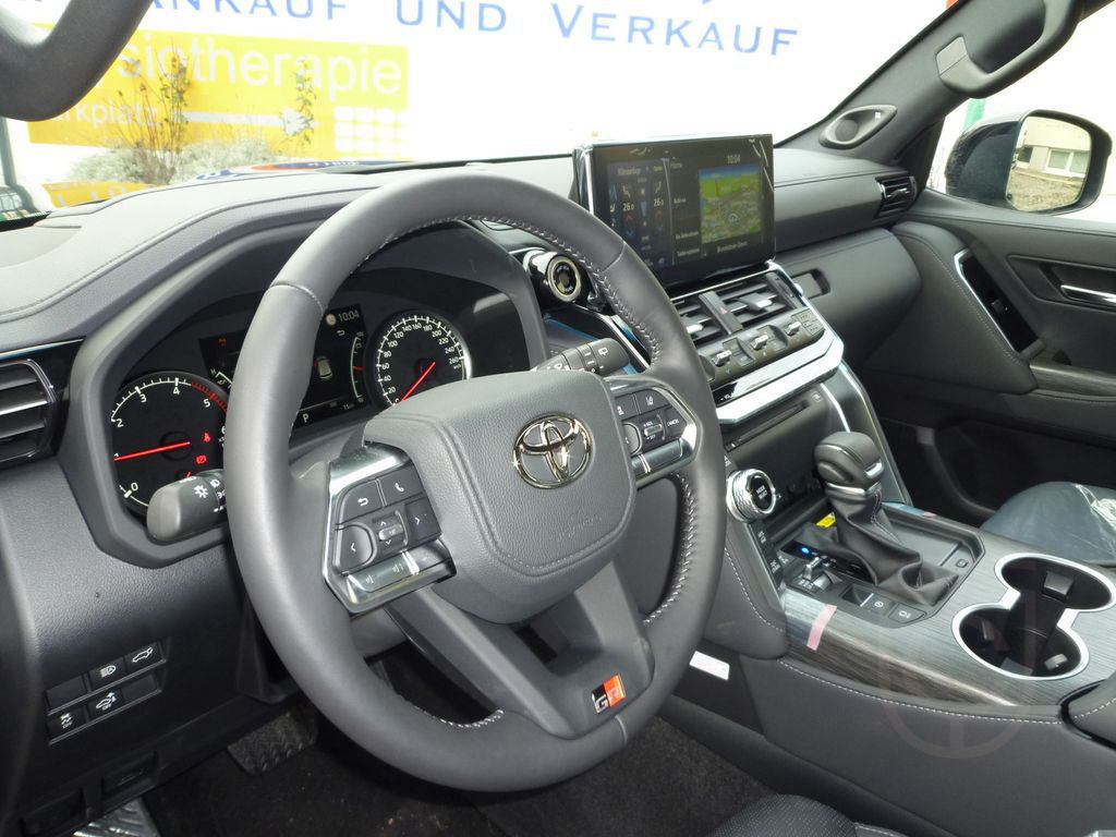Toyota Land Cruiser LC 300 GR SPORT+TZ+NEW MODEL 2025+