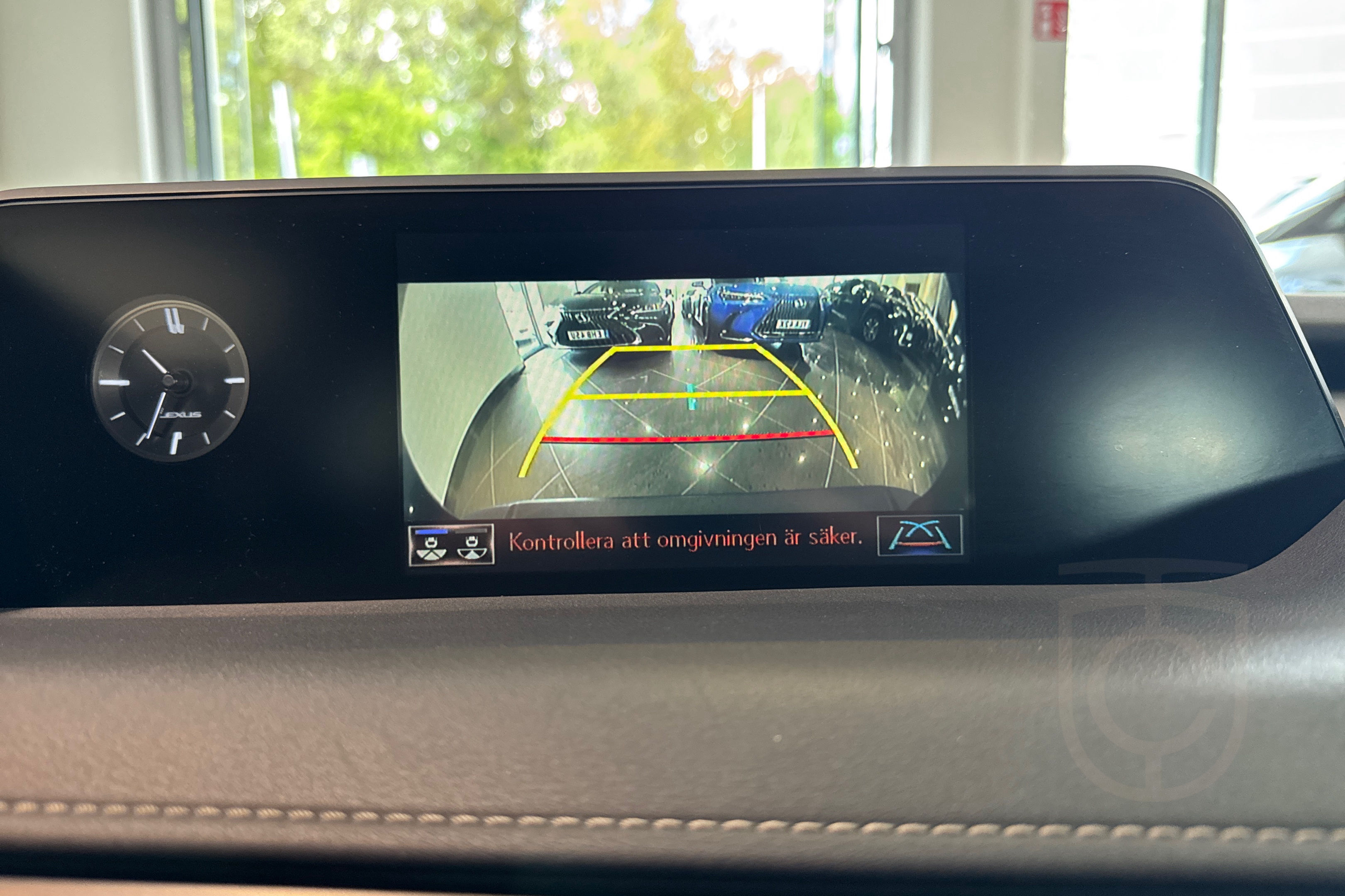 Lexus UX 250h