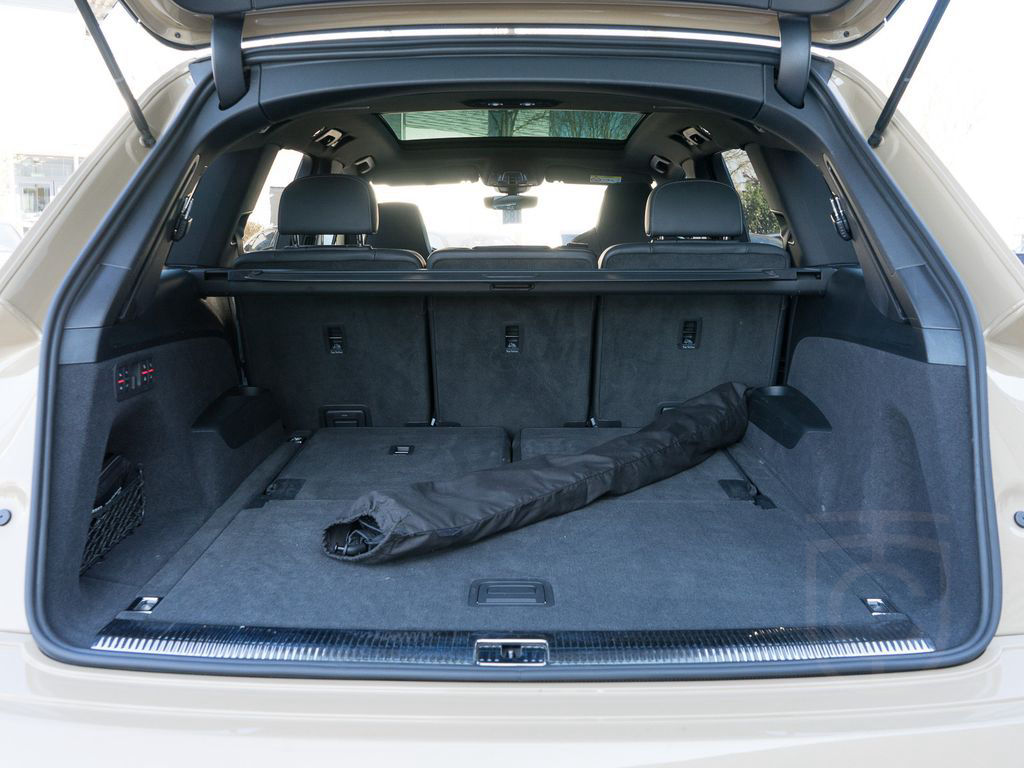 Audi SQ7 Black+/B+O Advanced/Laser/S-Sitze+/360°/7-Si