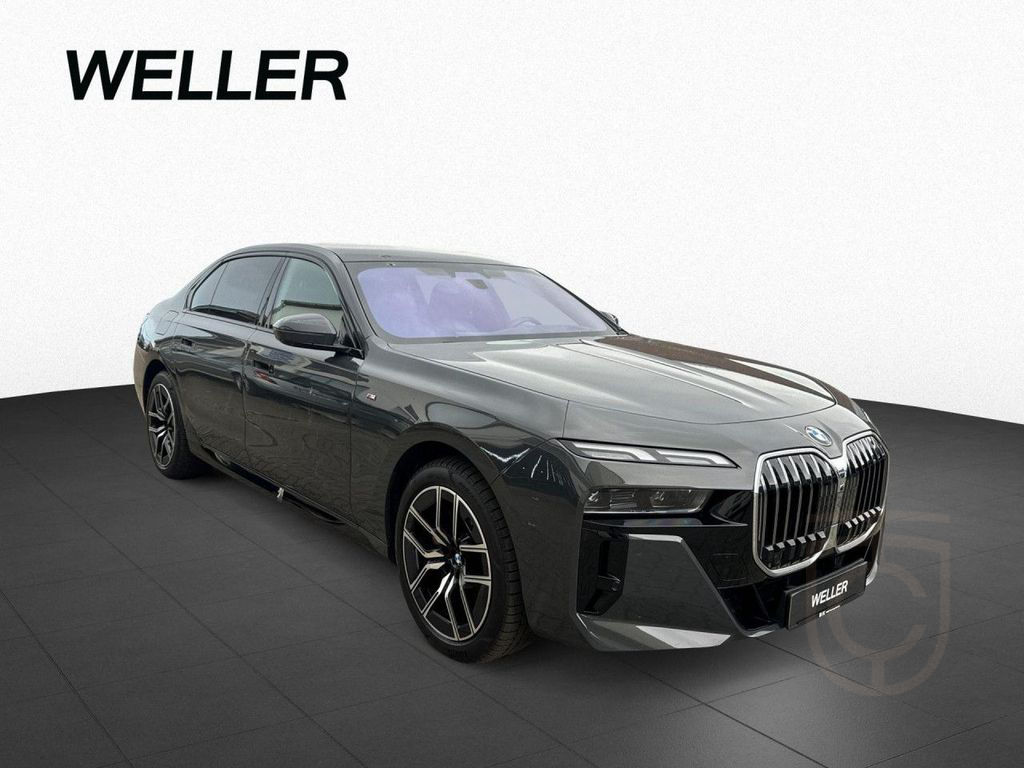 BMW 740dA xDr M SPORT SkyL,StHzg,AHK,IconicG,Multisi