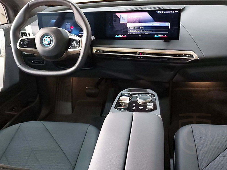BMW iX xDrive40