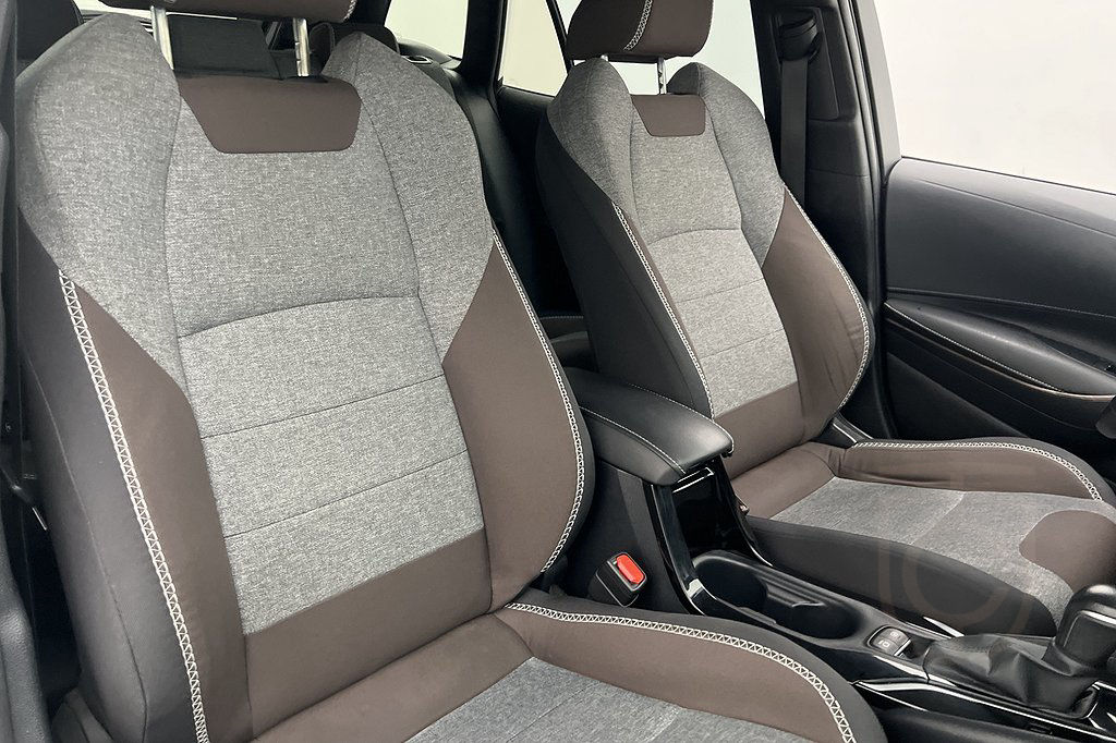 Toyota Corolla TREK Hybrid