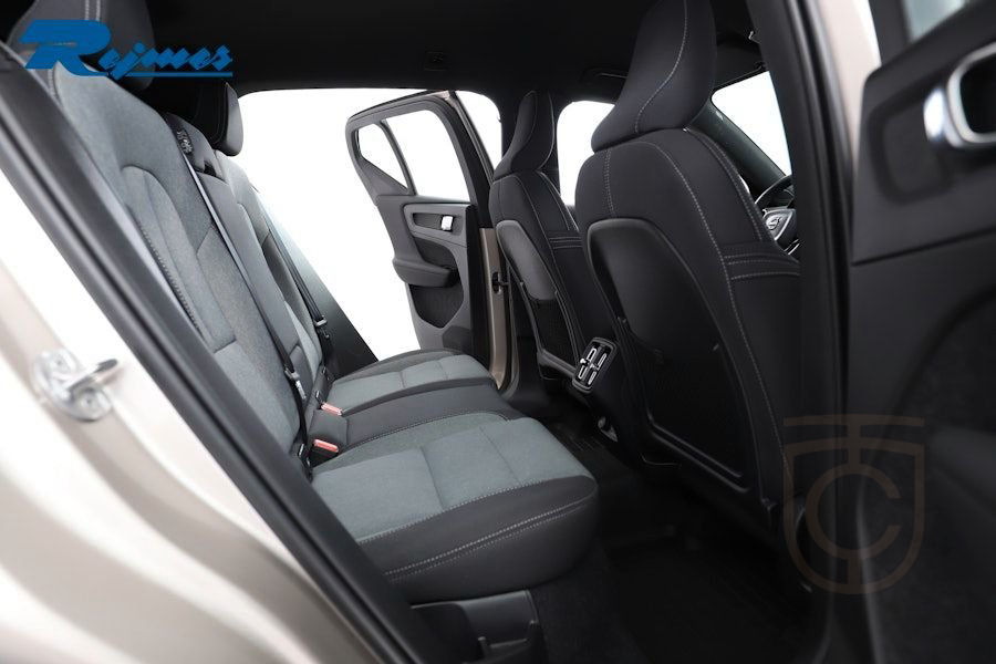 Volvo XC40 B3 FWD Bensin Core